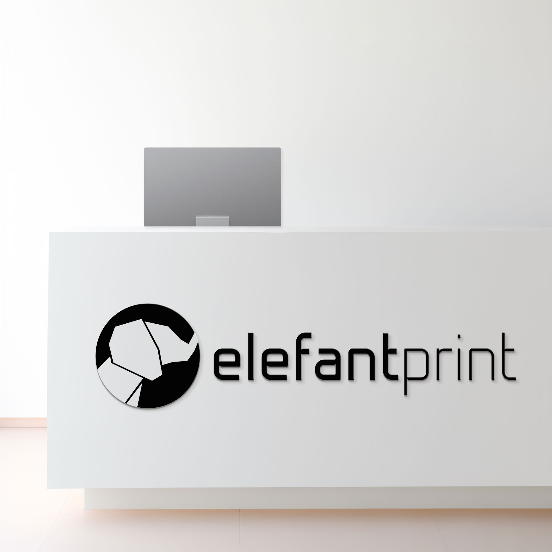 Figurskåret skilt ensfarget