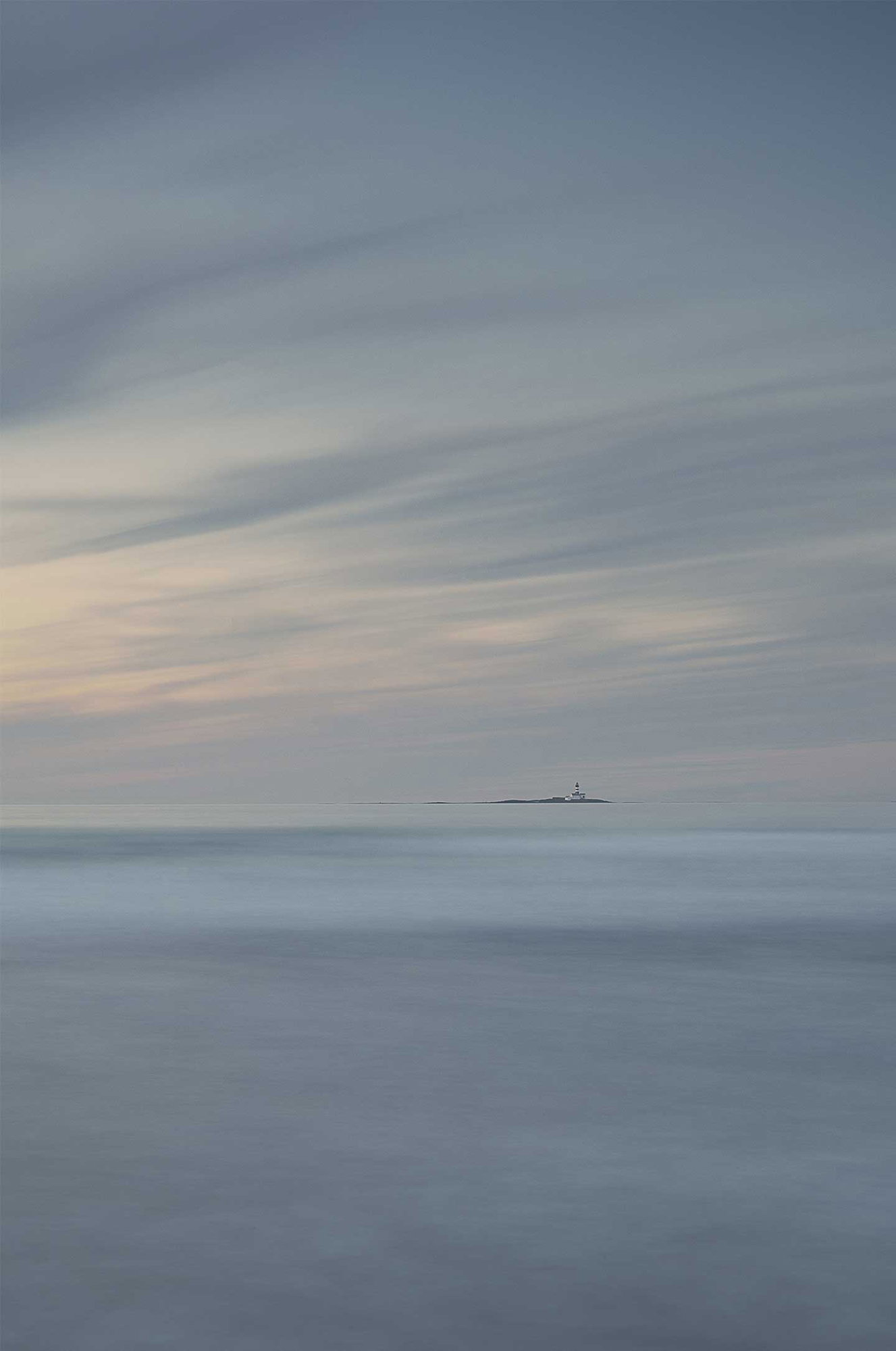 Minimalistic lighthouse II
