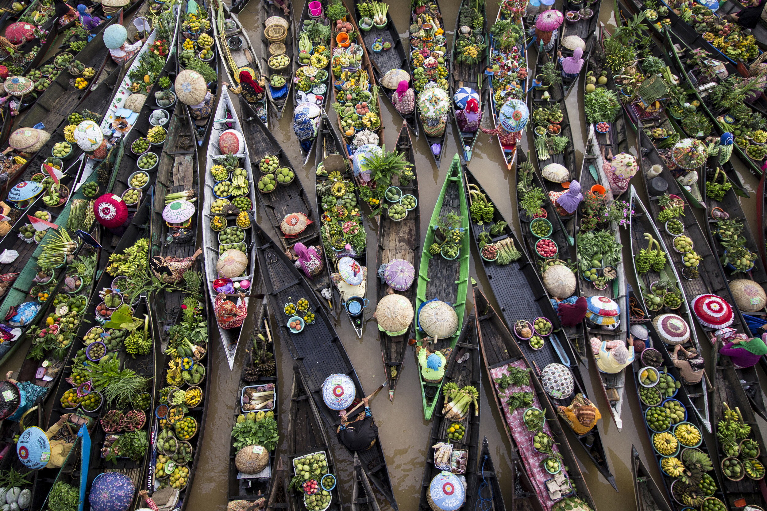 Vibrant Floating Market by Insan Kamil