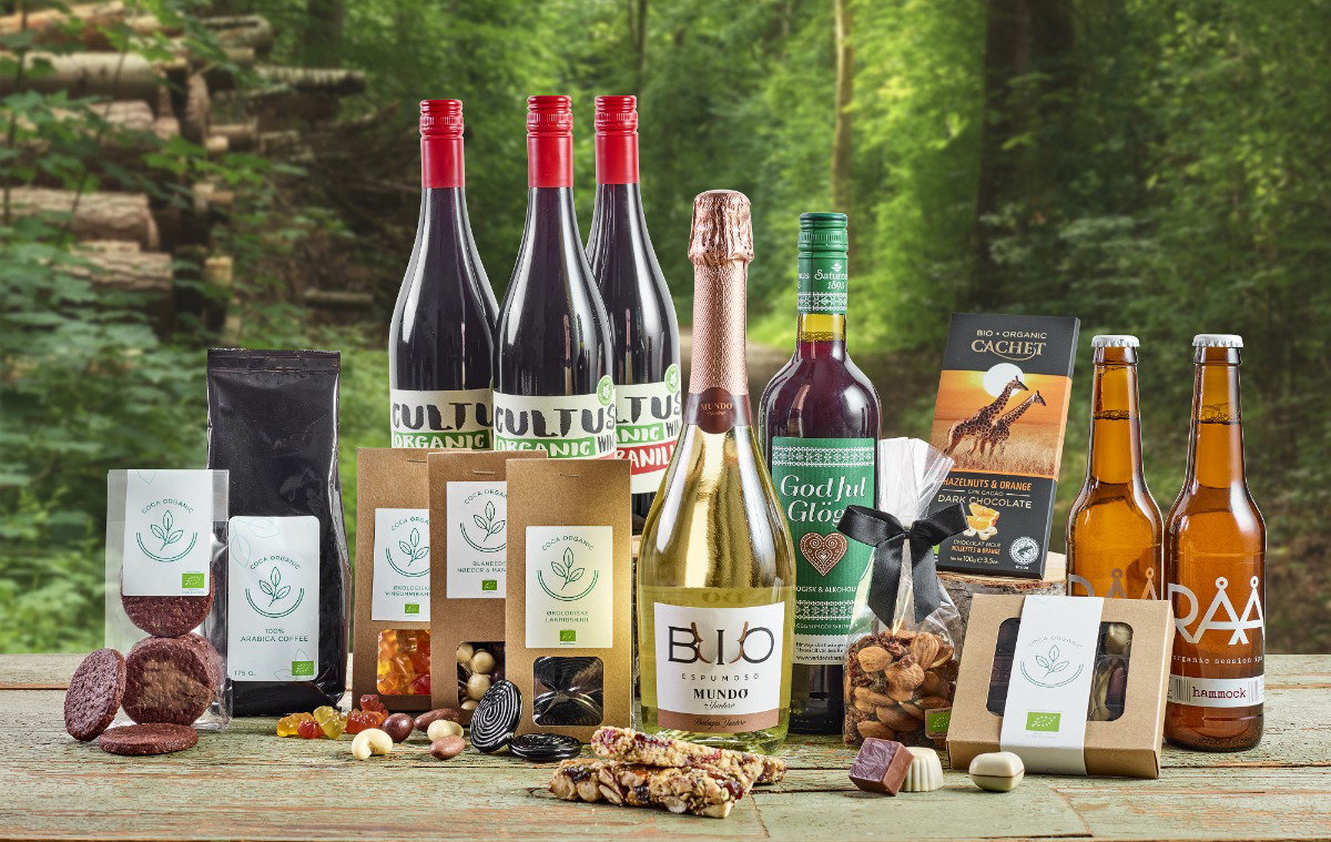 Stor ØKO gavekurv med økologisk vin, øl, chokolade, kaffe og slik